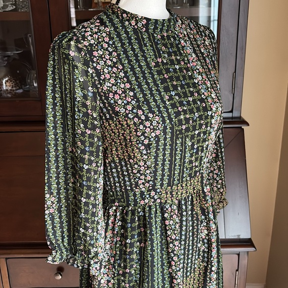 Forever 21 Floral Green Dress S - Picture 11 of 12